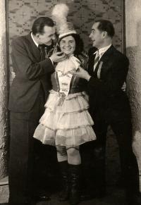 Praha-Kobylisy, Lidové divadlo, Karneval, 1947