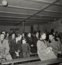 Plzeň, Loutkové divadlo ZK ROH Průmstav, sál divadla, 1956