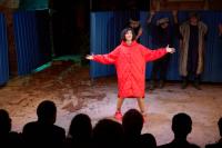 Praha, Tygr v tísni, Krajina se sklady, Císařovy nové šaty 2025