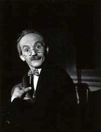 Praha-Kobylisy, Lidové divadlo, Svátek věřitelů, 1938