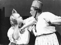 Hronov, MAJ, Ženská vojna, 1959