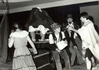 Praha-Holešovice, Doprapo, Pohádka pro dva pláště, 1983