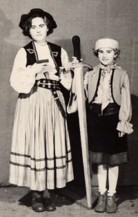 Bílá Třemešná, školní soubor, Sněhová královna, 1957