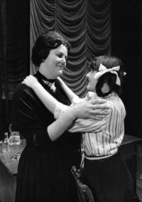 Hronov, MAJ, Vassa Želznovová,1977