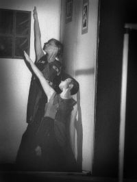 Sisak (Chorvatsko), Taneční studio DK, Za zavřenými dveřmi, CP Jiráskův Hronov 2002