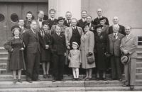 Hronov, JH 1941, Vojnarka, účinkující na schodech