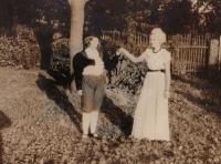 Bílá Třemešná, školní soubor, Pyšná princezna, 1971