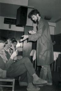 Chomutov, Petr Toman v autorském monodramatu Monolog za Cyrana, 1986