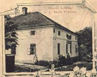 Bernartice nad Odrou, hospoda čp. 26, v níž ochotníci hrávali divadlo, počátek 20. století