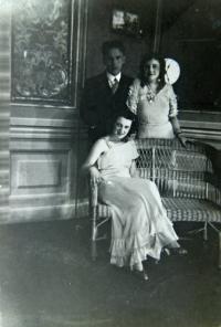 Pečky, Tyl, Táta dlouhán, 1933