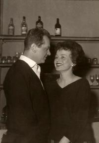 Libochovice, Scéna, Fyzikové, 1964