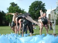 Bechyně, vystoupení účastníků dílny, Divadlo v trávě Bechyně 2002