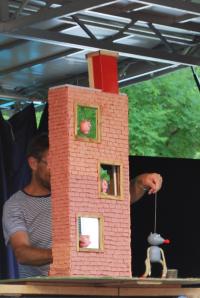 Dobroslavice, DoDivadlo, O třech prasátkách, CP Jiráskův Hronov 2021