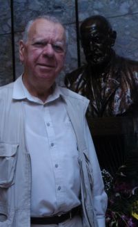 Uhde, portrét, 2003