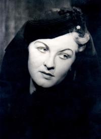 Praha, ČIN, Smuteční hostina, Dagmar Neumannová (Dáma), 1943