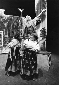 Hronov, MAJ, Pohádka o líných strašidlech, 1983