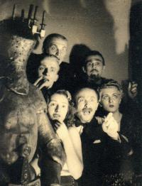 Praha, Dramatické studio ČIN, Záhada pod cimbuřím, 1943