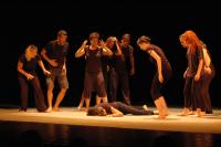 Hronov, předváděčka dílny JL jako Metody Jacques Lecoq lektorky Venduly Burger, CP Jiráskův Hronov 2015