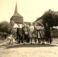 Praha, Dramatické studio ČIN, zájezd souboru na Jiráskův Hronov (Kolébka), 1942