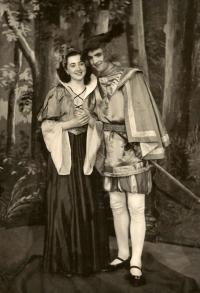 Praha-Kobylisy, Lidové divadlo, Sněhurka a 7 trpaslíků, 1940