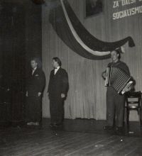 Aktiv smíšených uměleckých skupin 1956, Mladá Boleslav, estrádní skupina
