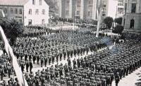 9.JH, námestí s vojáky na zahájení JH, 1939