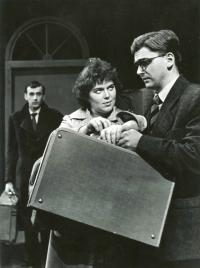 Hronov, MAJ, Když hledáme radost, 1958