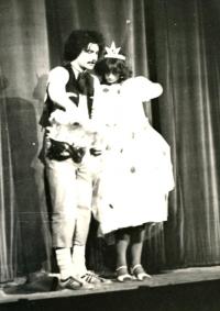 Horní Slavkov, Úsměv, Jak byla čertům v pekle zima, 1981