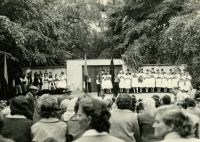 Chříč, letní divadlo v areálu zámku, 196x