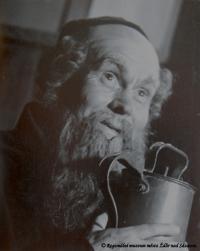 Žďár nad Sázavou, Sázavan, Hvězdy nad hradem, 1943