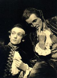 Praha, Dramatické studio ČIN, Déda Papež, 40. léta 20. stol.