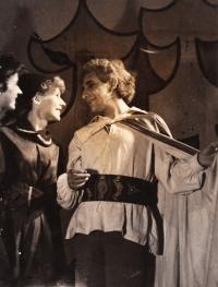 Hronov, MAJ, Tvrdohlavá žena, 1953