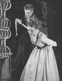 Hronov, MAJ, Věčný Shakespeare, 1955