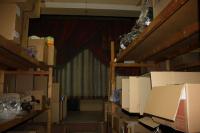 Benešov u Semil, sál hostince U Bachtíků, uložení opony ve skladišti, a. neznámý, s.a.