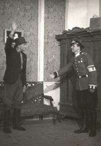 Praha-Kobylisy, Lidové divadlo, Poslední zvonění - Honba za sádlem, 1949