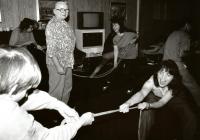 Prachatice, Šárka Štembergová, lektorka semináře na NP Dětské divadelní léto v Prachaticích 1993