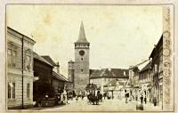 Jičín, Tyl, Žižkovo náměstí z Husovy třídy, po levé straně hotel U města Hamburku, 1912