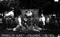 Pouchov, Za vlast, foto účinkujících, hráno v přírodě, 1926