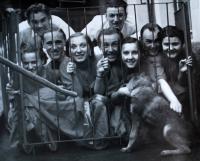 Praha-Kobylisy, Lidové divadlo, V našem kostelíčku, 1937