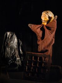 Brno,  Divadlo Líšeň, Domovní requiem