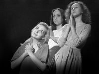 Hradec Králové, Trojka, Kdo nevidí tlusté ďábly, jak si mastí ryšavé vlasy