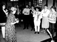 Josefův Důl, vítání DS J. K. Tyl na radnici ve Vysokém nad Jizerou, Slávka Hubačíková vypráví, 1996