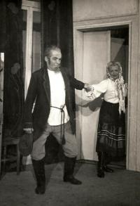 Praha-Kobylisy, Lidové divadlo, Volá vás Tajmyr!, 1949