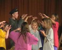 Třebotov, ZŠ, Život je pes, CP Dětská scéna Trutnov 2002