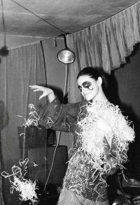 Hostivice, Paleta, Růže tentokrát ne z Jericha, 1982