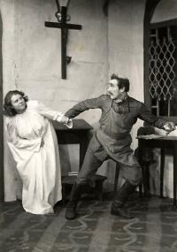 Praha-Kobylisy, Lidové divadlo, Sestřičky u sv. Panny Kláry, 1947