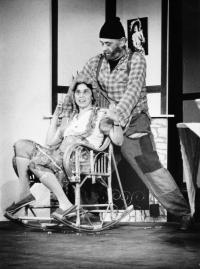 ŽIVNÝ, František, Neratovice, Rajčatům se letos nedaří,1998