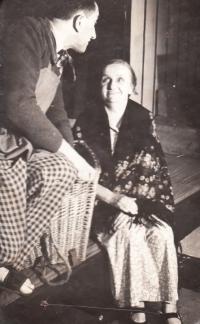 Hronov, MAJ, Tvrdohlavá žena, 1953