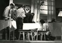 Praha-Vysočany, Gong, neznámá inscenace