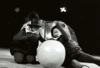 Hronov, Seniorská skupina Jiráskova divadla, Kořistníčci, NP seniorského divadla Kroměříž 1998